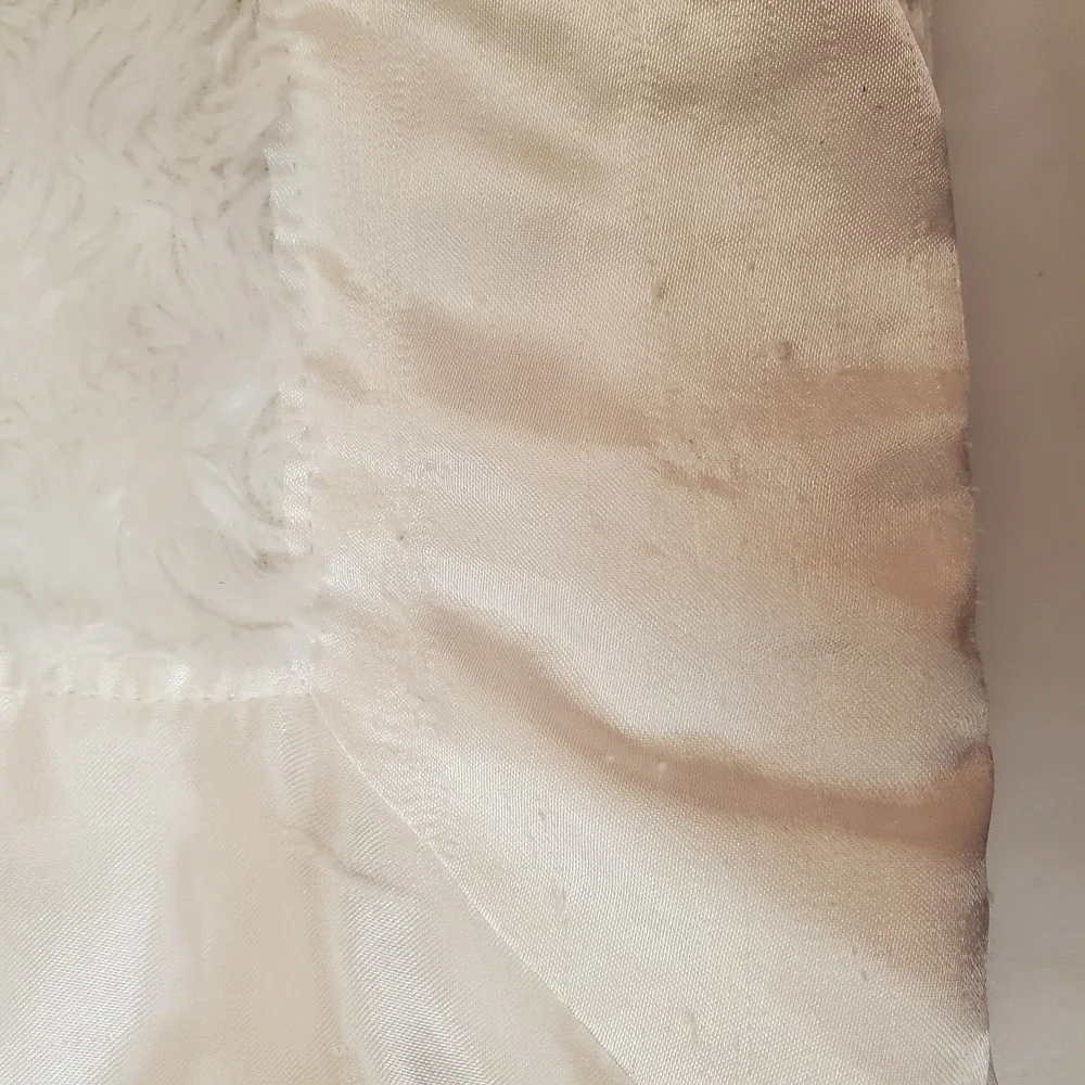 BABY ASPEN White Rosette Satin‎ Trim Plush Baby Blanket Soft Green  Back